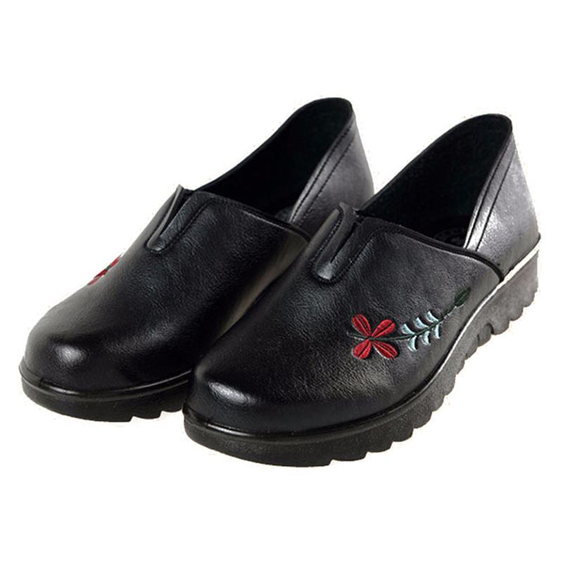 Haftowana Miękka Podeszwa Casual Shoe Slip On Flat Loafers Dla Kobiet