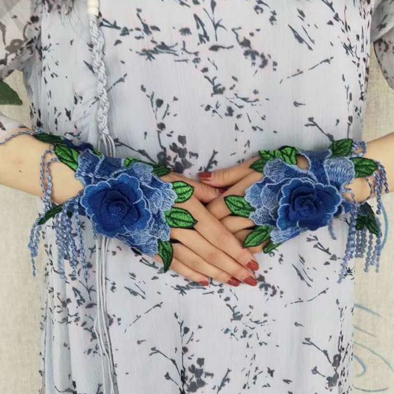 Kobiety Etniczne Hafty Hallow Wristband Moda Floral Half Cover Finger Tassel Gloves