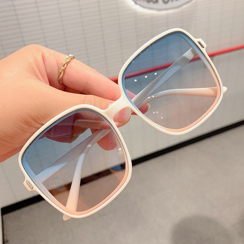 Kwadratowe Okulary Przeciwsłoneczne W Kolorze Gradientu