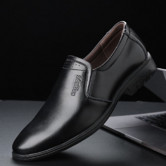 Męska Skóra Bydlęca Ze Szpiczastym Noskiem Miękkie Dno Slip On Business Casual Dress Shoes