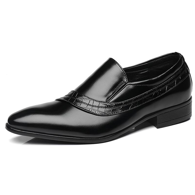 Męskie Skórzane Oddychające Miękkie Podeszwy Pointy Toe Retro Slip On Casual Dress Shoes