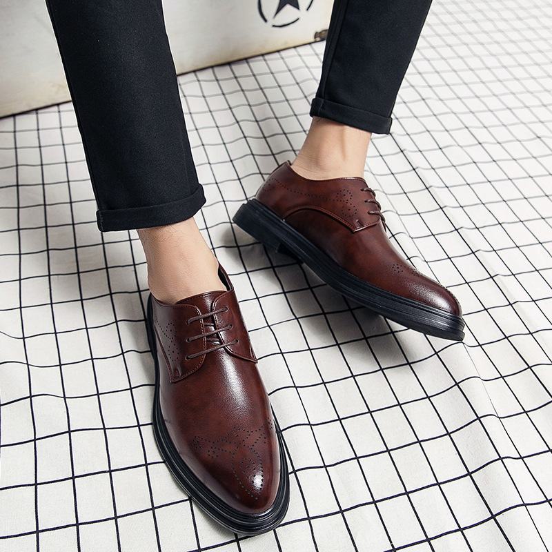 Męskie Skórzane Oddychające Pointy Toe Vintage Oxford Casual Business Shoes