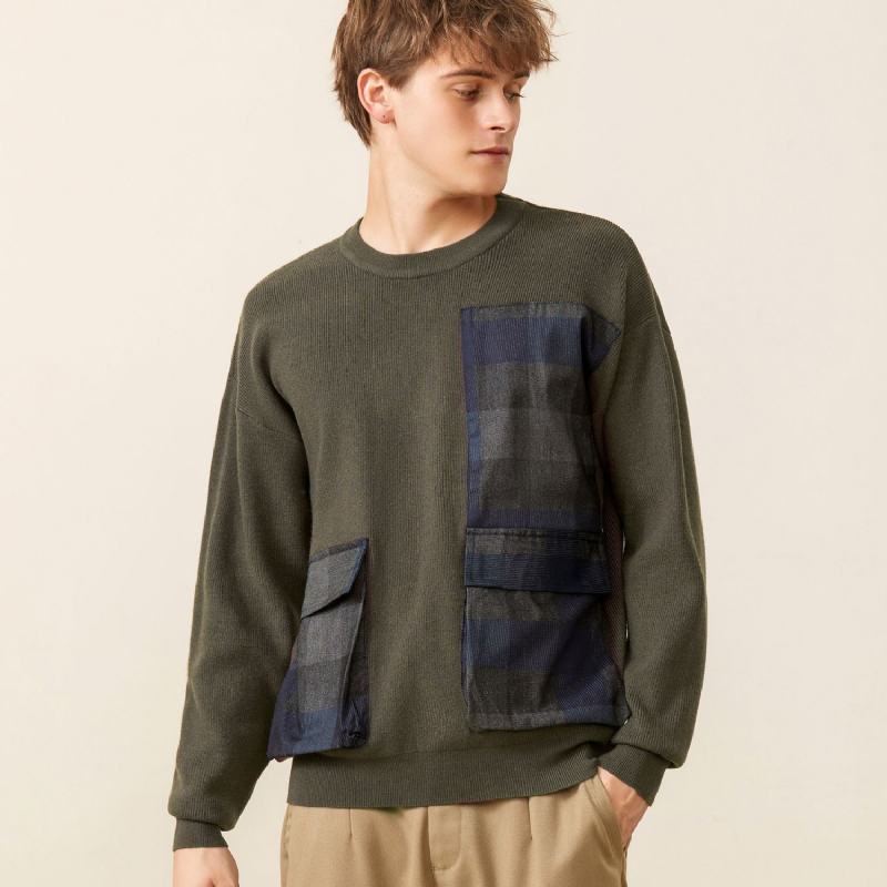 Młodzieżowy Symetryczny Sweter W Kratę Z Dużą Kieszenią Ozdobiony Męskim Swetrem