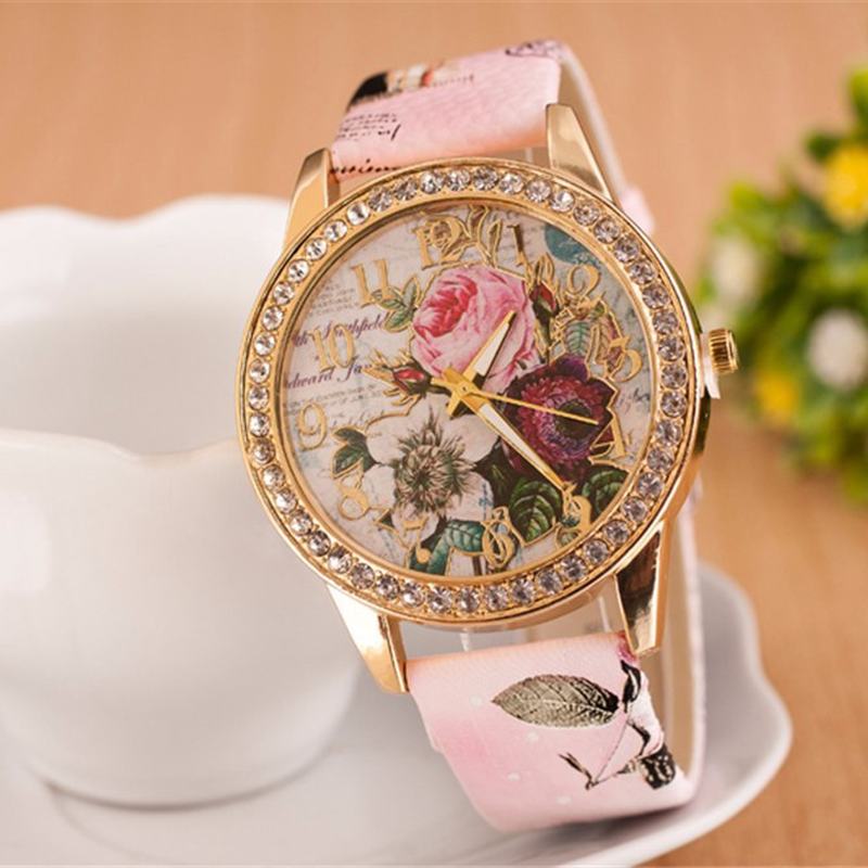 Moda Bohemia Style Damskie Watch Skórzany Pasek Retro Rose Pattern Quartz Watch