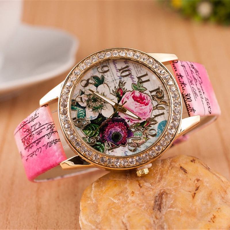 Moda Bohemia Style Damskie Watch Skórzany Pasek Retro Rose Pattern Quartz Watch