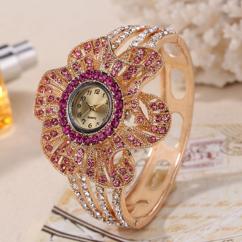 Moda Crystal Flower Shape Dial Hollow Metalowy Pasek Damski Zegarek Kwarcowy