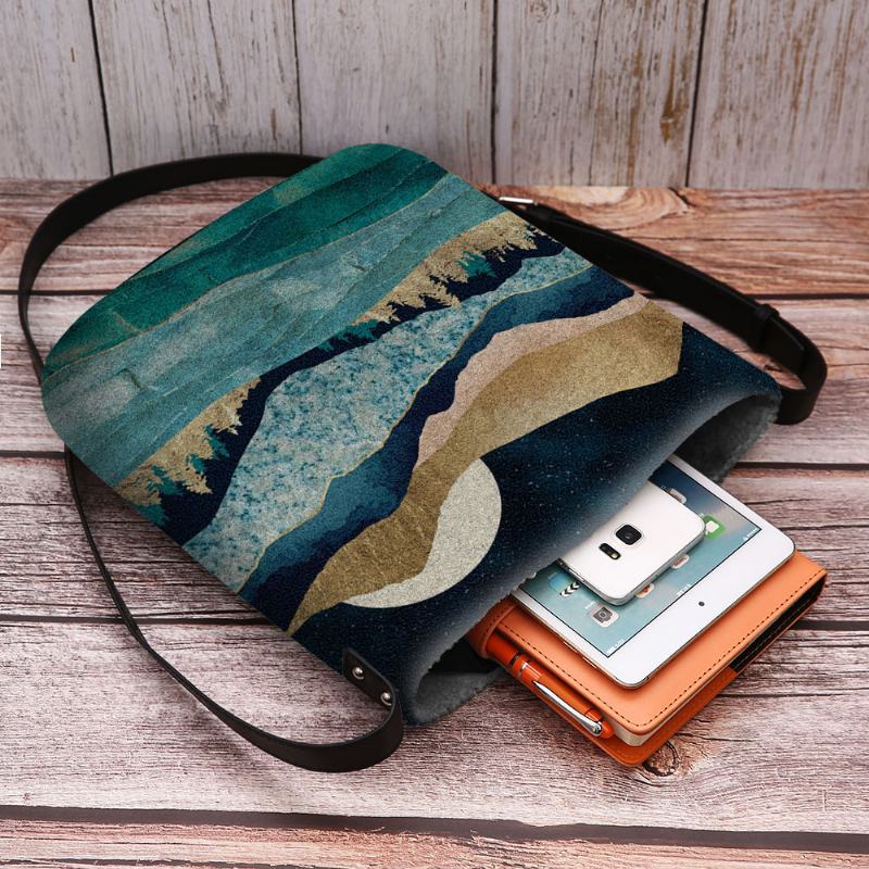 Torebka Damska Z Filcu Górskiego Treetop Landscape Drukowanie Torba Crossbody Torba Na Ramię